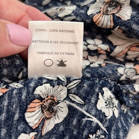 Lush blue floral print wrap spaghetti strap top size small EUC - Picture 13 of 13